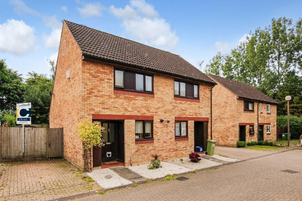 2 bed property in Colston Bassett, Milton Keynes